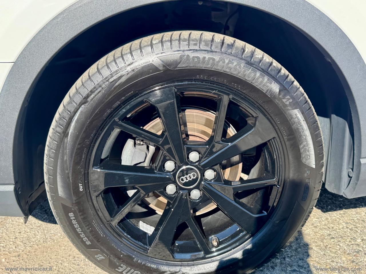 AUDI Q3 35 TDI S tronic