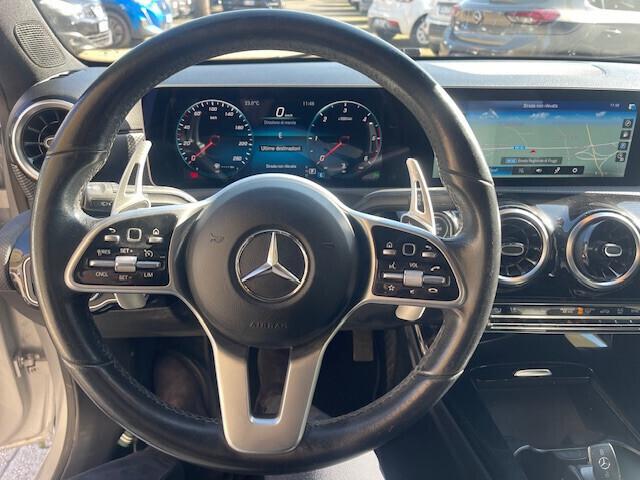 Mercedes-benz A 180 A 180 d Automatic Sport leve F1