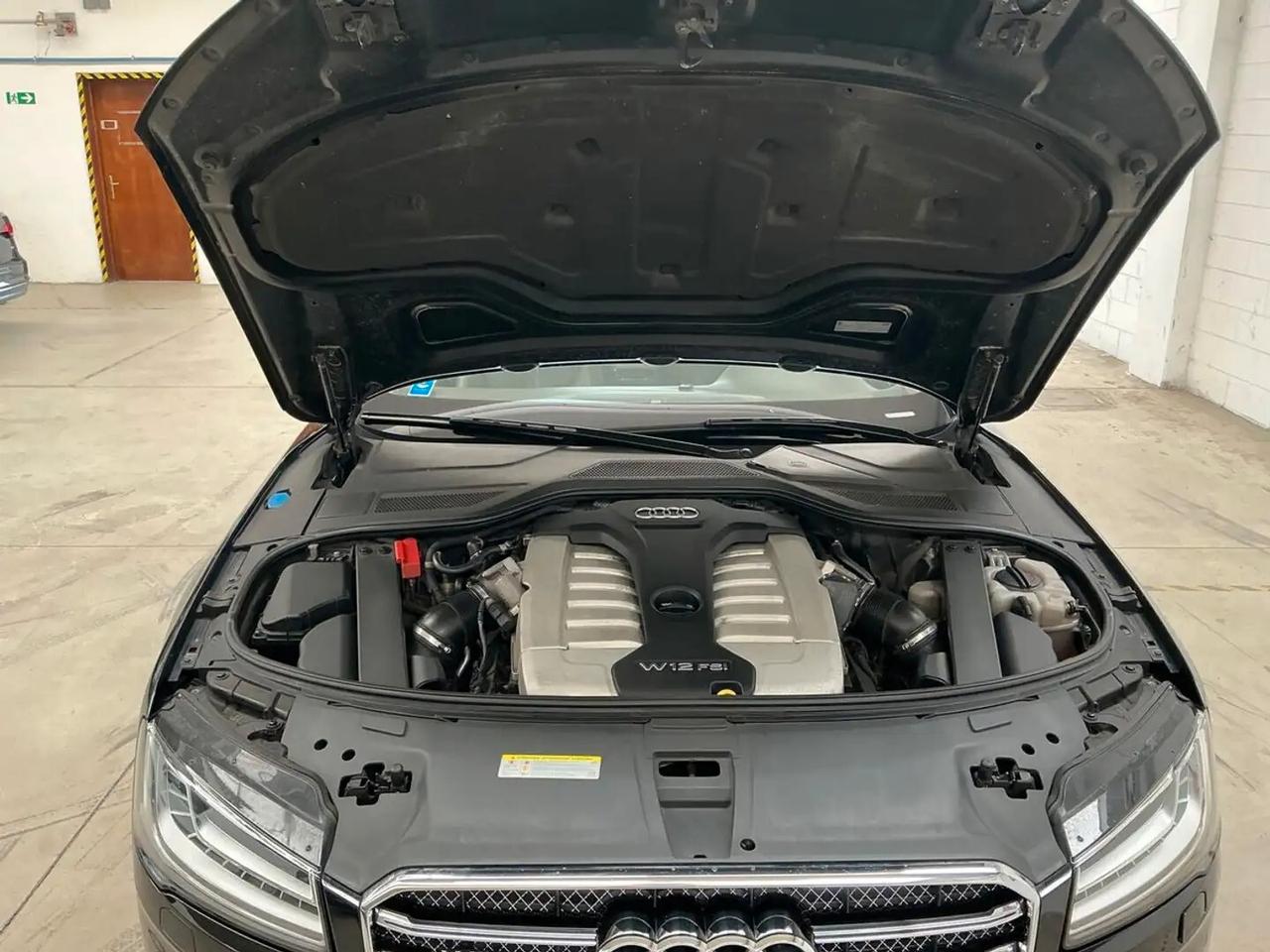 Audi A8 L 6.3 W12 FSI quattro tiptronic