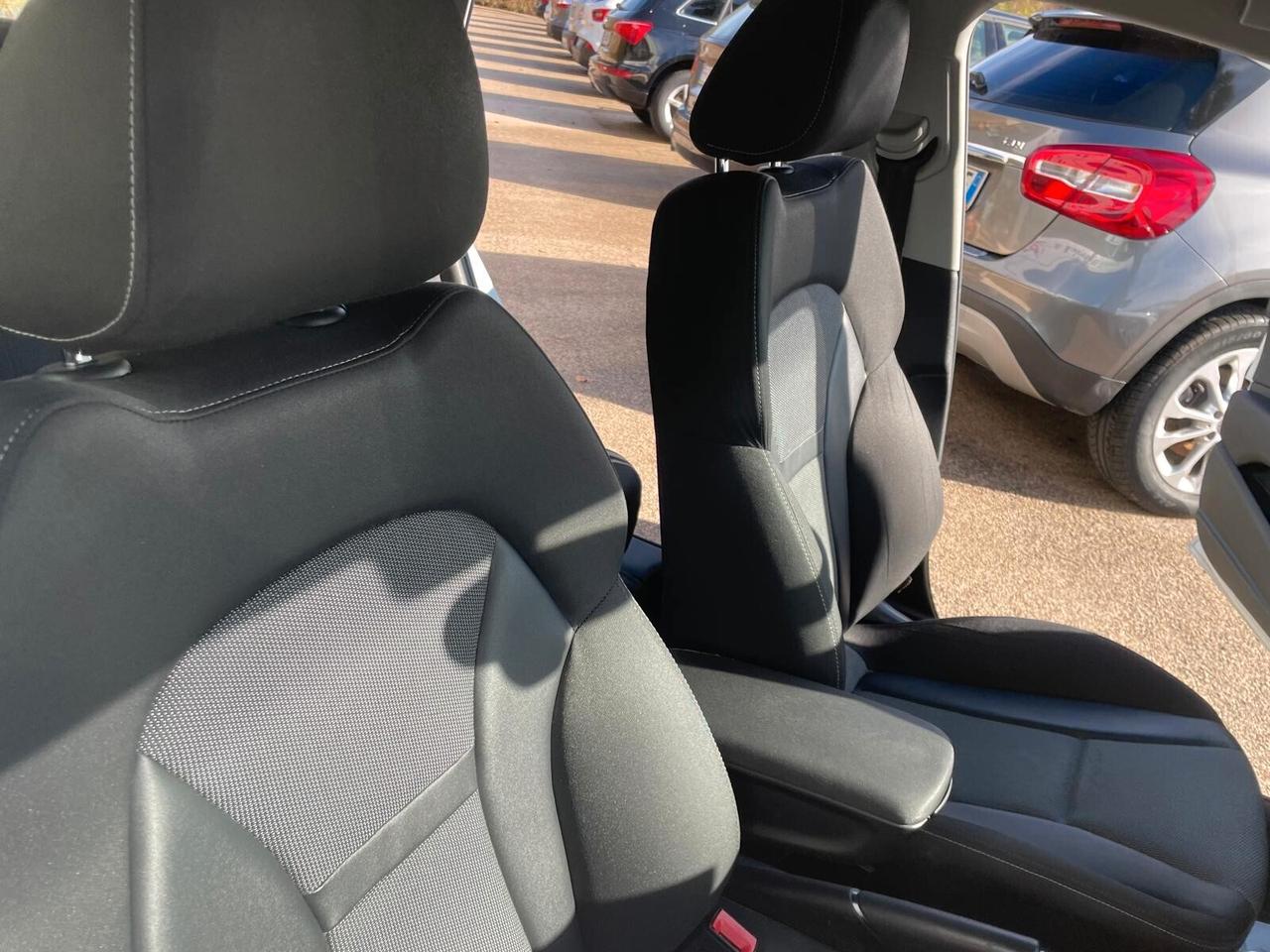 Audi A1 1.6 TDI S tronic Attraction NEOPATENTATI