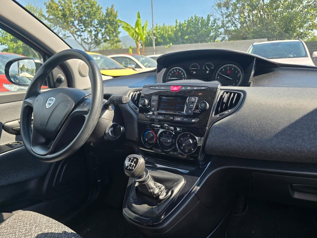 Lancia Ypsilon 1.0 FireFly 5 porte S&S Hybrid Ecochic
