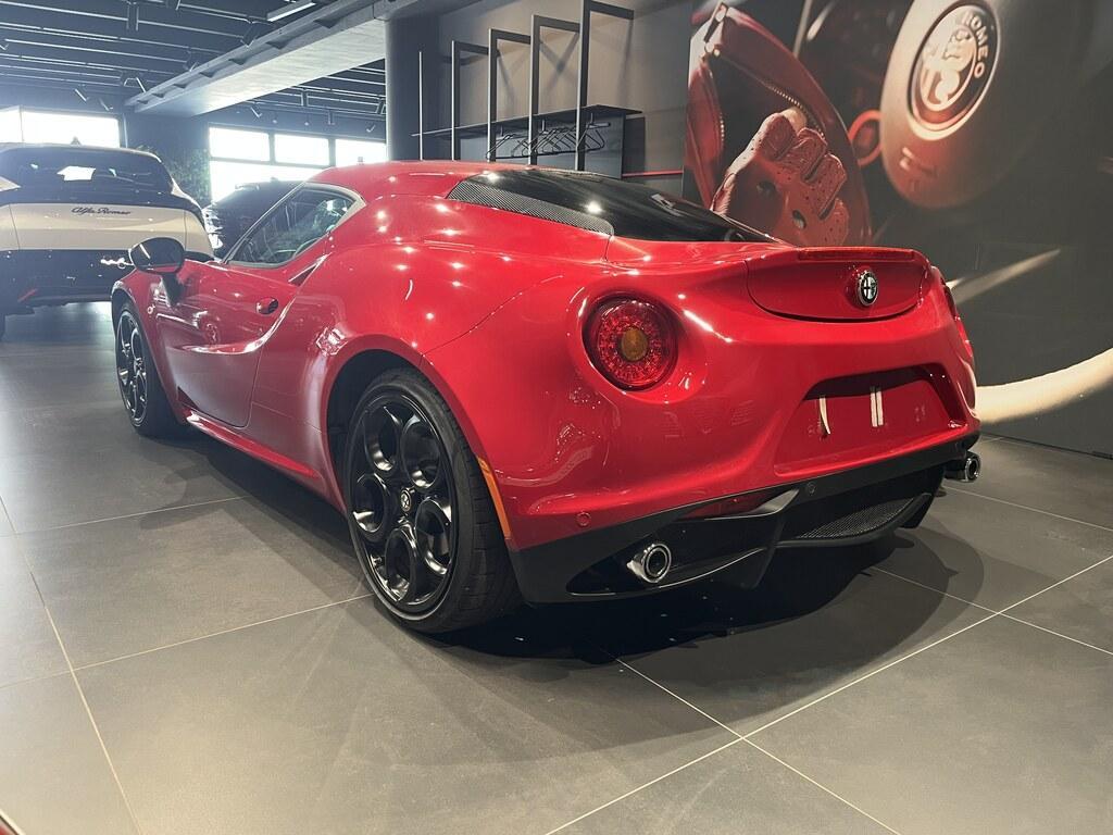 Alfa Romeo 4C Coupe 1750 tbi 240cv tct