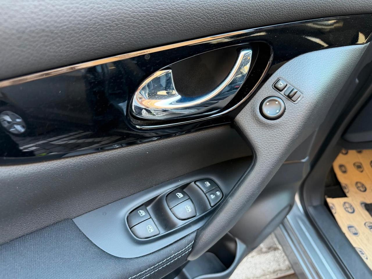 Nissan Qashqai 1.5 dCi 115 CV CAMBIO AUTOMATICO