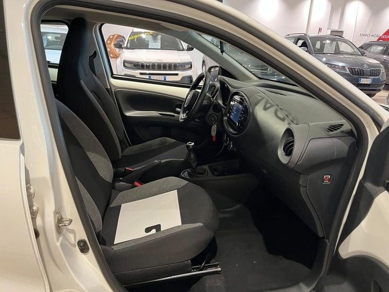 Toyota Aygo X Aygo X 1.0 VVT-i 72 CV 5 porte Active