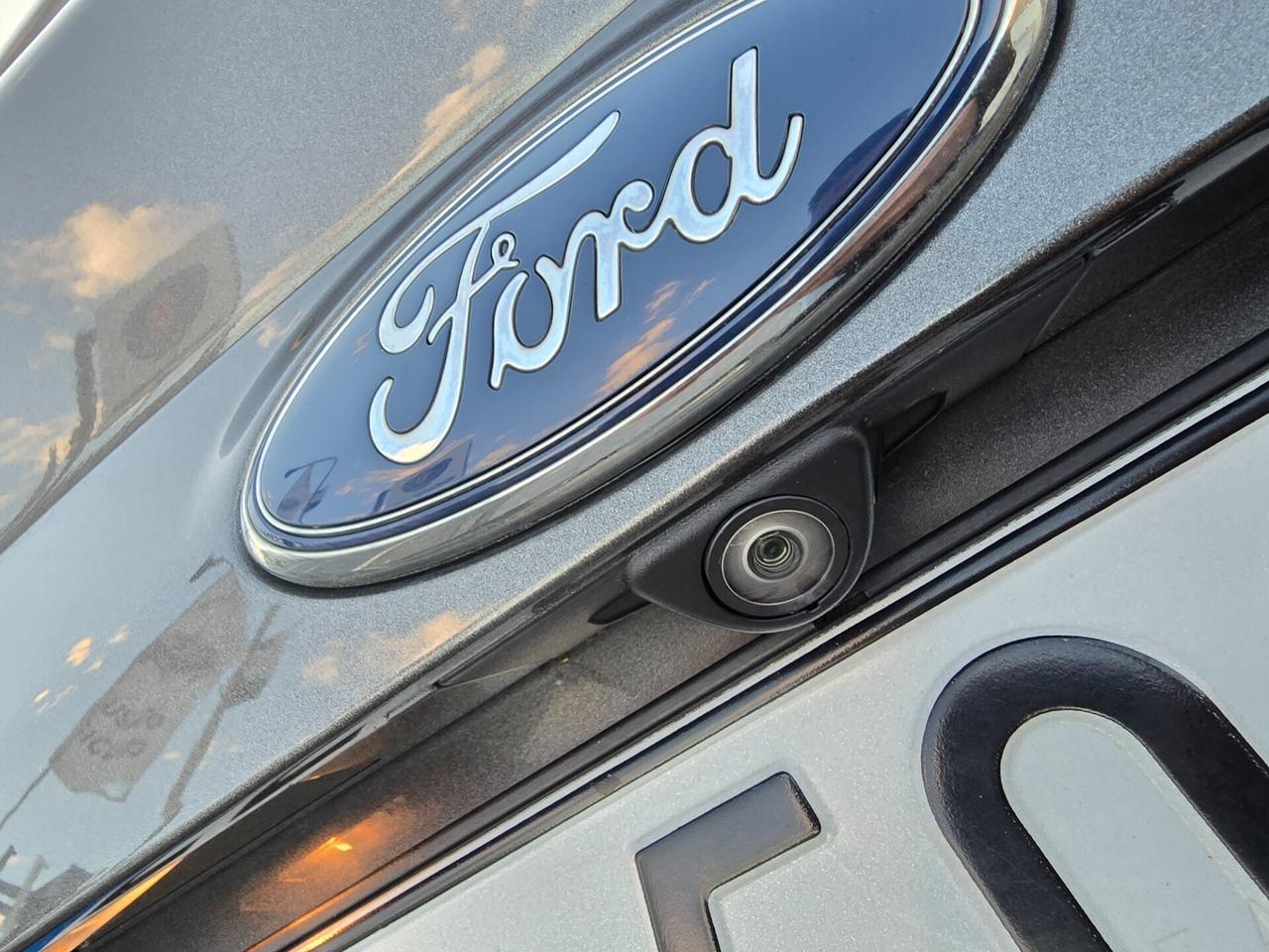 Ford Kuga 2.0 TDCI 150 CV S&S 2WD Titanium