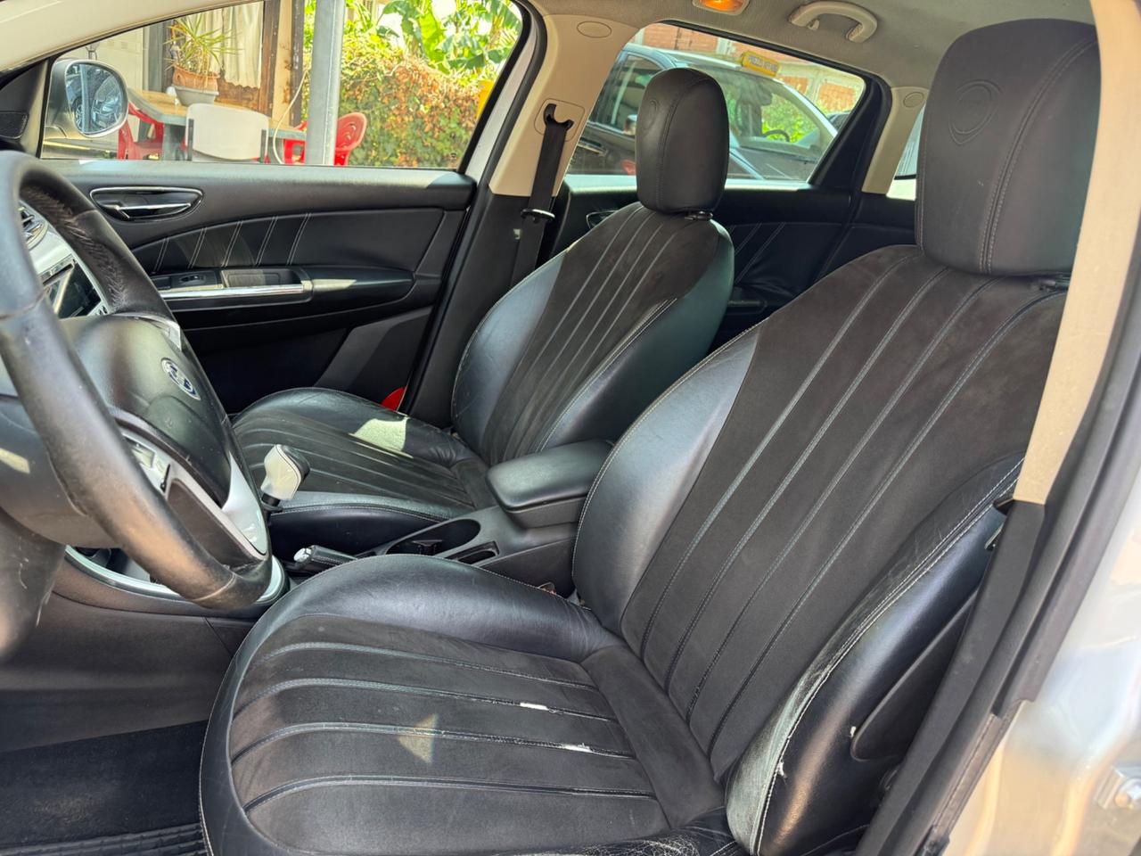 Lancia Delta 1.6 MJT DPF Platino km certif.