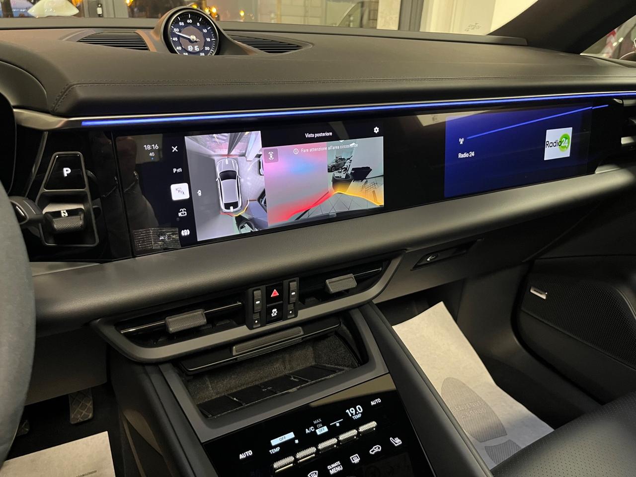 Porsche Macan EV 10000km 2025’