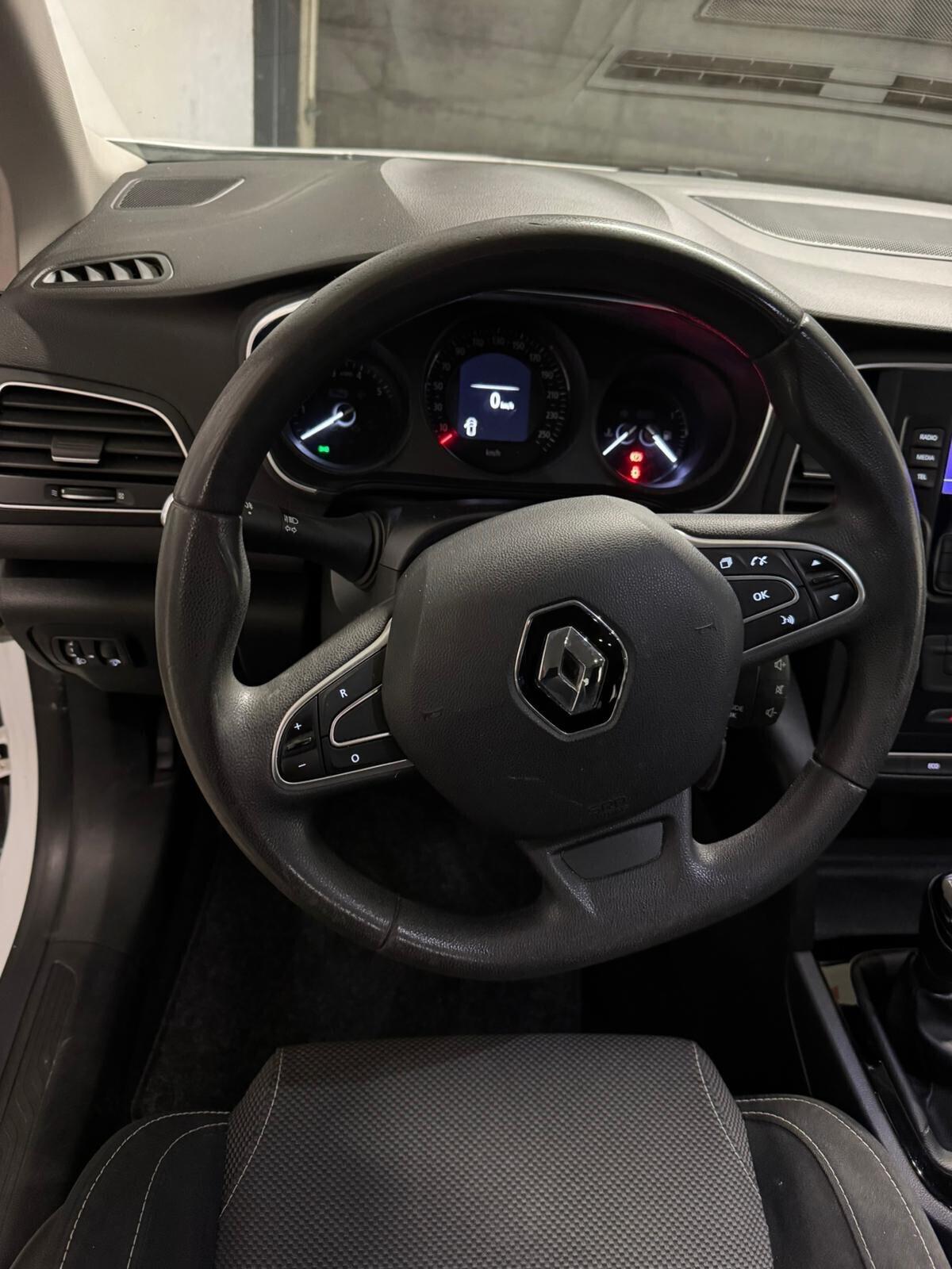 Renault Megane Mégane Sporter TCe Energy Business 2017