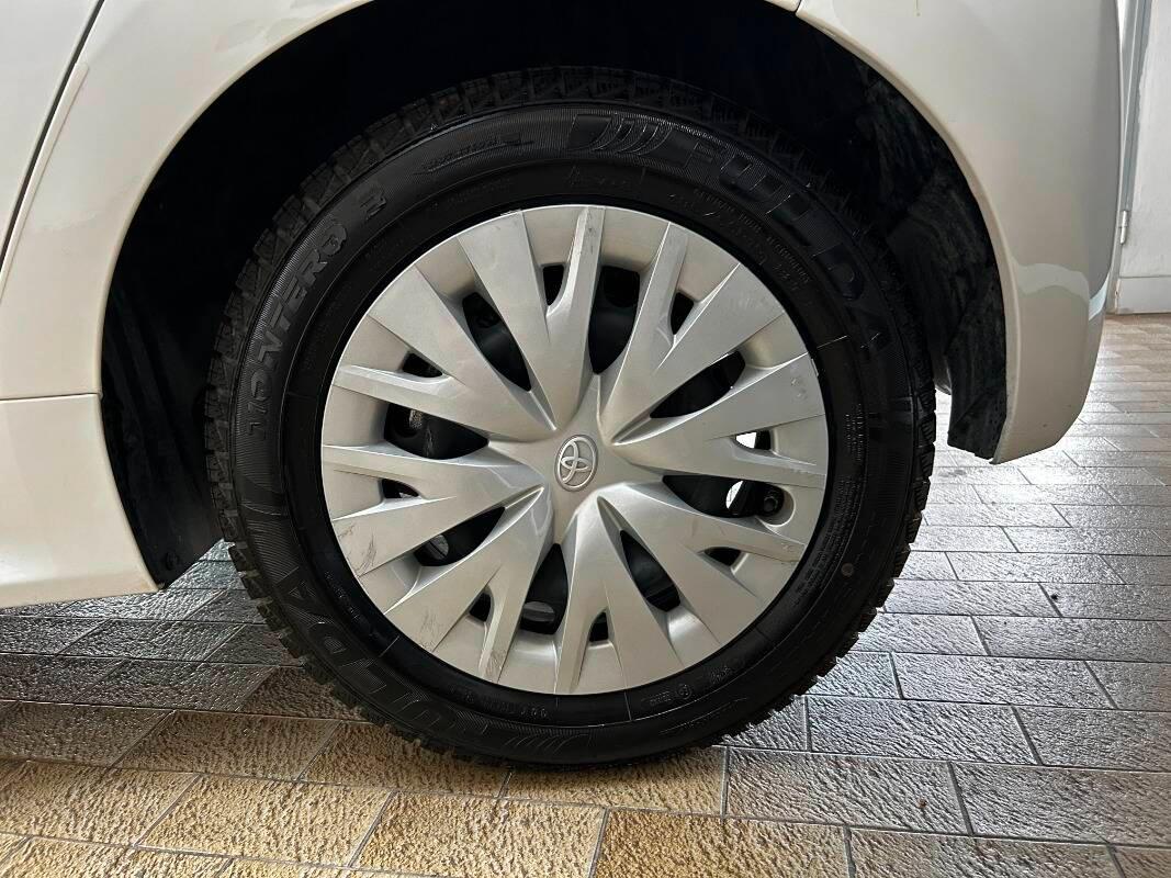 Toyota Yaris 1.5h Active