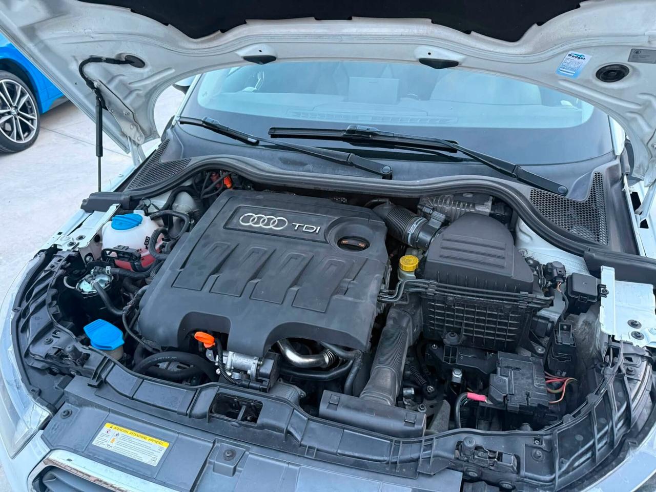 Audi A1 1.6 TDI 90CV -3 PORTE-