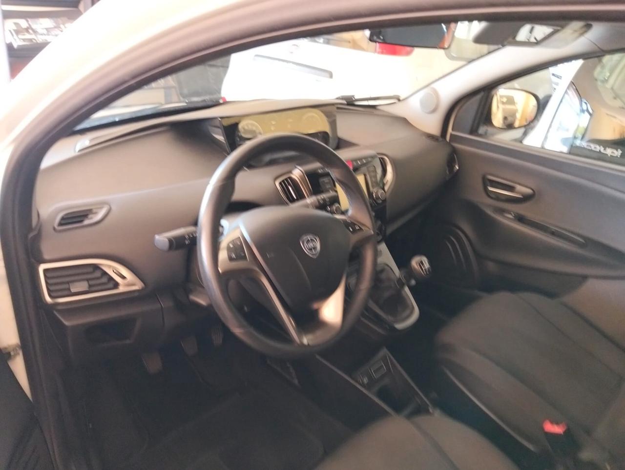 Lancia Ypsilon 1.2 69 CV 5 porte GPL Ecochic Gold