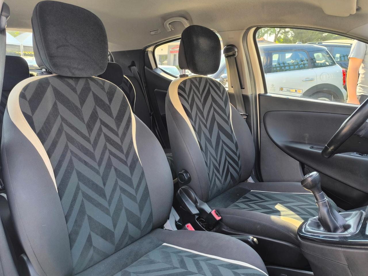 Lancia Ypsilon 1.3 MJT 16V 95 CV 5 porte S&S Platinum
