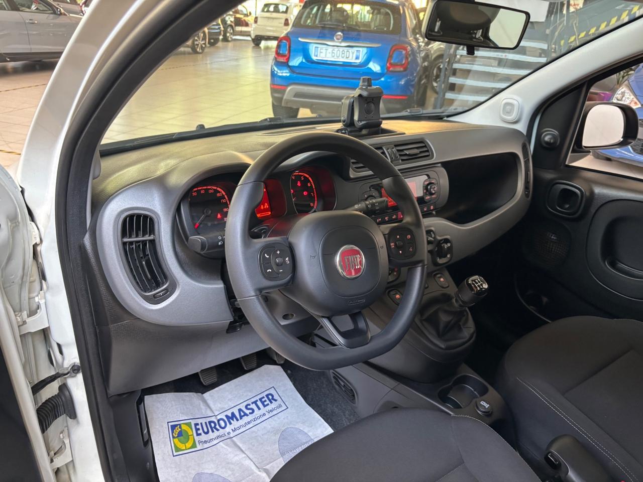 Fiat Panda 1.2 Connected by Wind