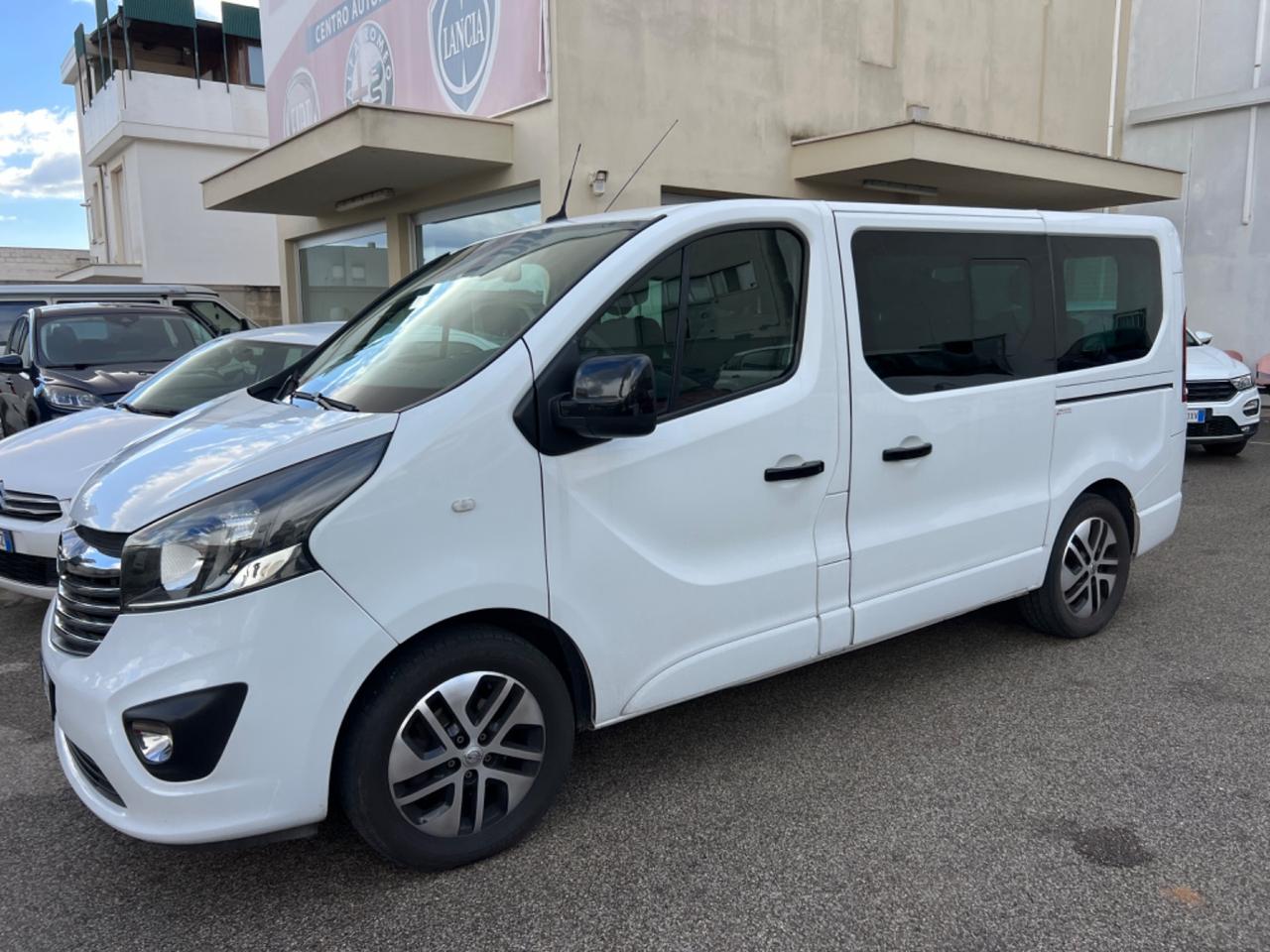 Opel Vivaro 1.6 Diesel Combi 8 Posti | 2016