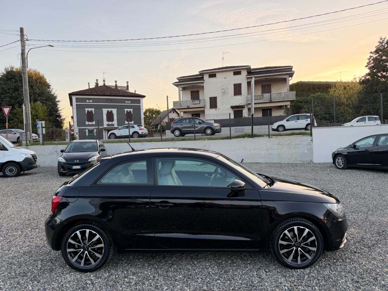 Audi A1 1.6 TDI Attraction