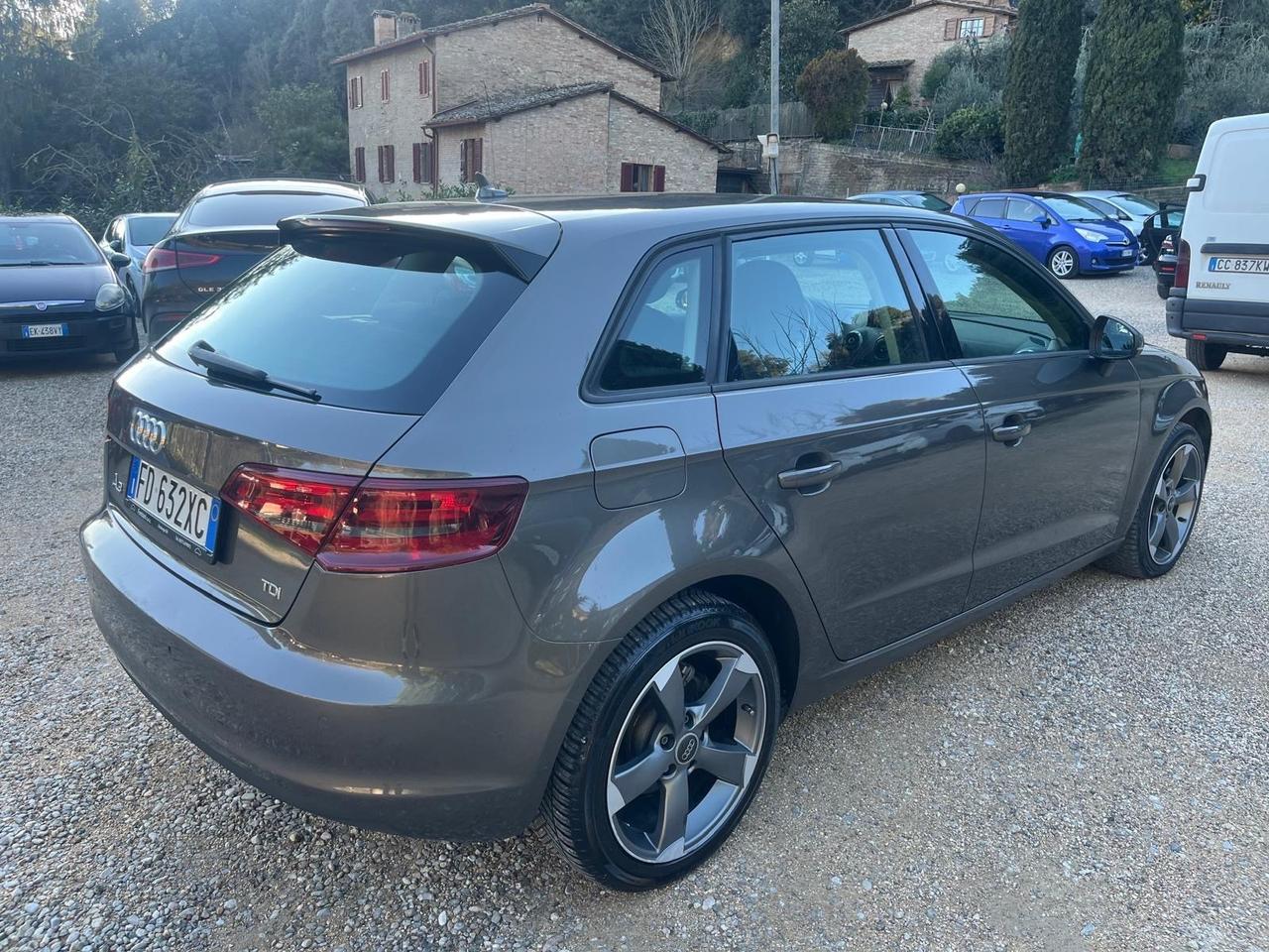 Audi A3 1.6 Diesel - Neopatentati - Automatico
