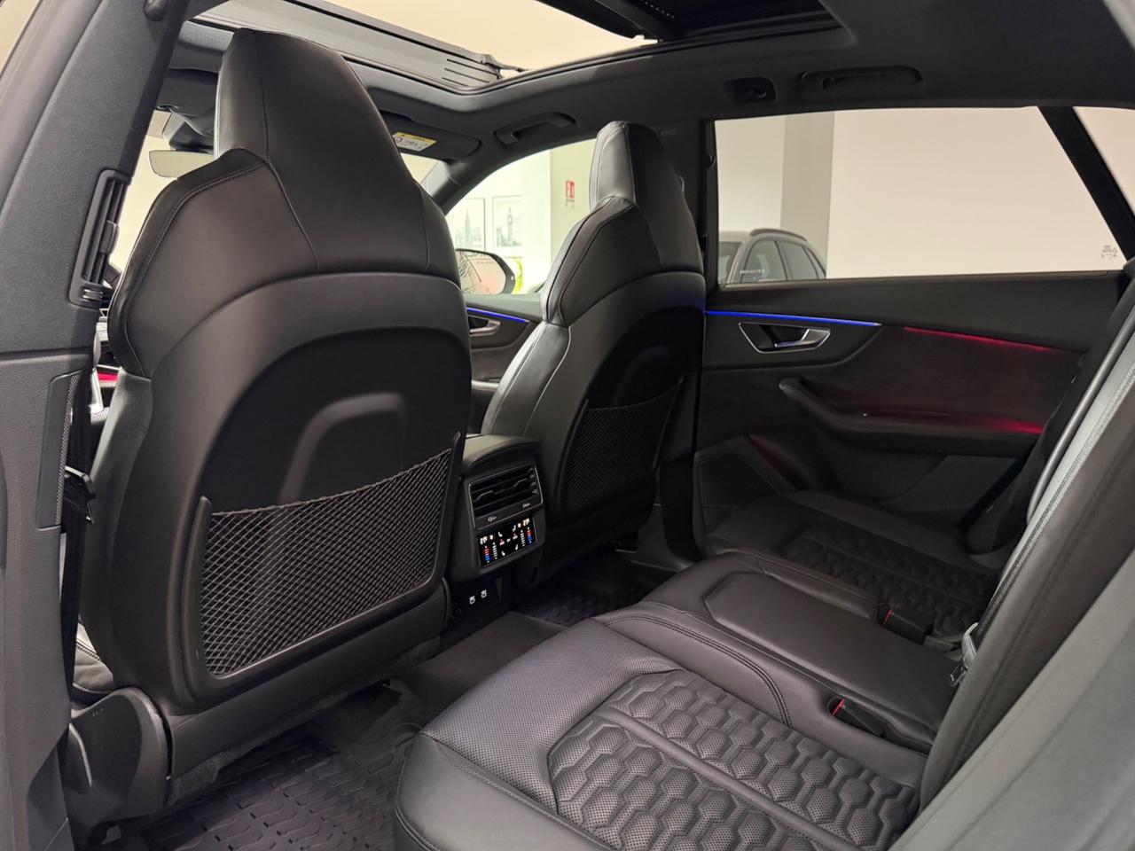 Audi Q8 RS TFSI V8 quattro tiptronic