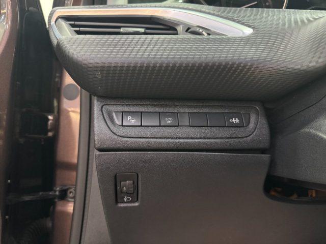 PEUGEOT 2008 1° serie 1.6 e-HDi 115 CV Stop&Start Allure