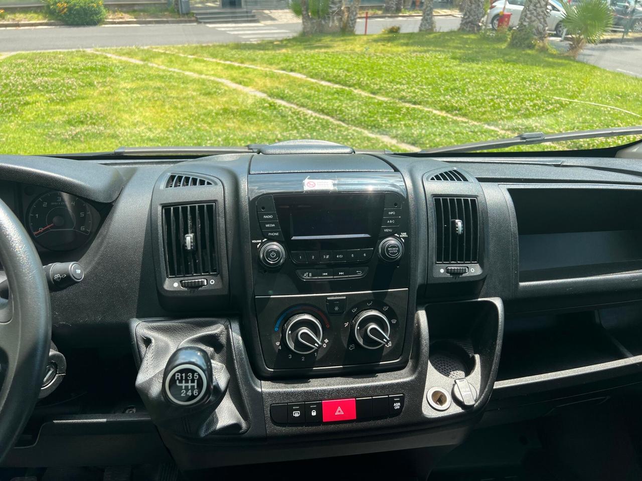 Peugeot Boxer 335 2.2 BlueHDi 140 S&S PLM-TA Furgone