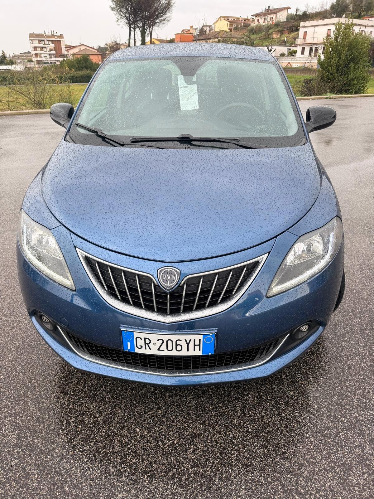 Lancia Ypsilon 1.0 5 porte S&S Hybrid Gold INCLUSO PASSAGGIO