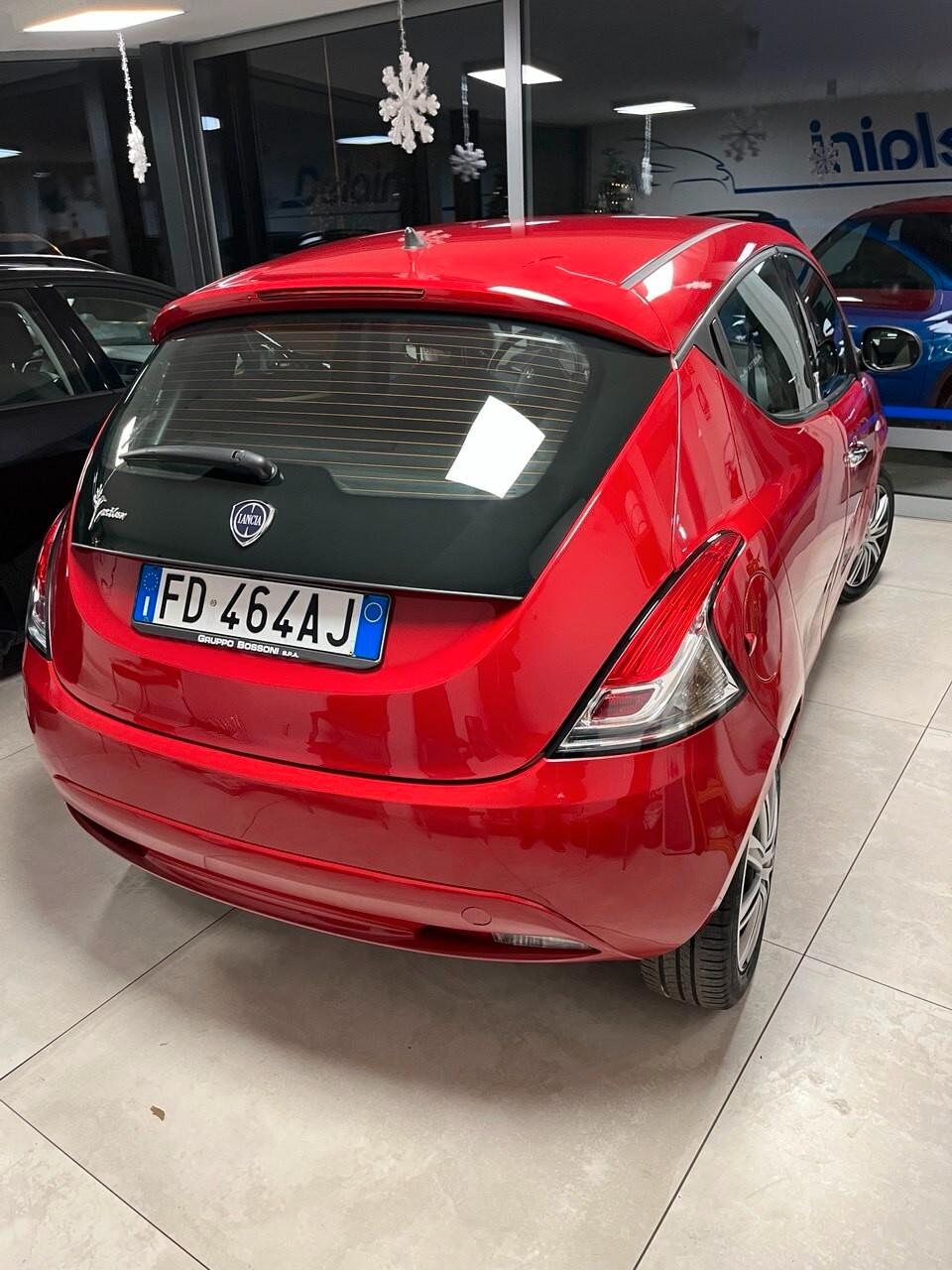 Lancia Ypsilon 1.2 5 PORTE CON KM 20000