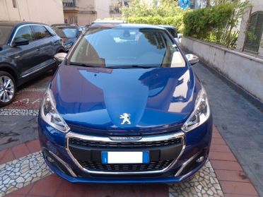 Peugeot 208 PureTech 82 5 porte Allure