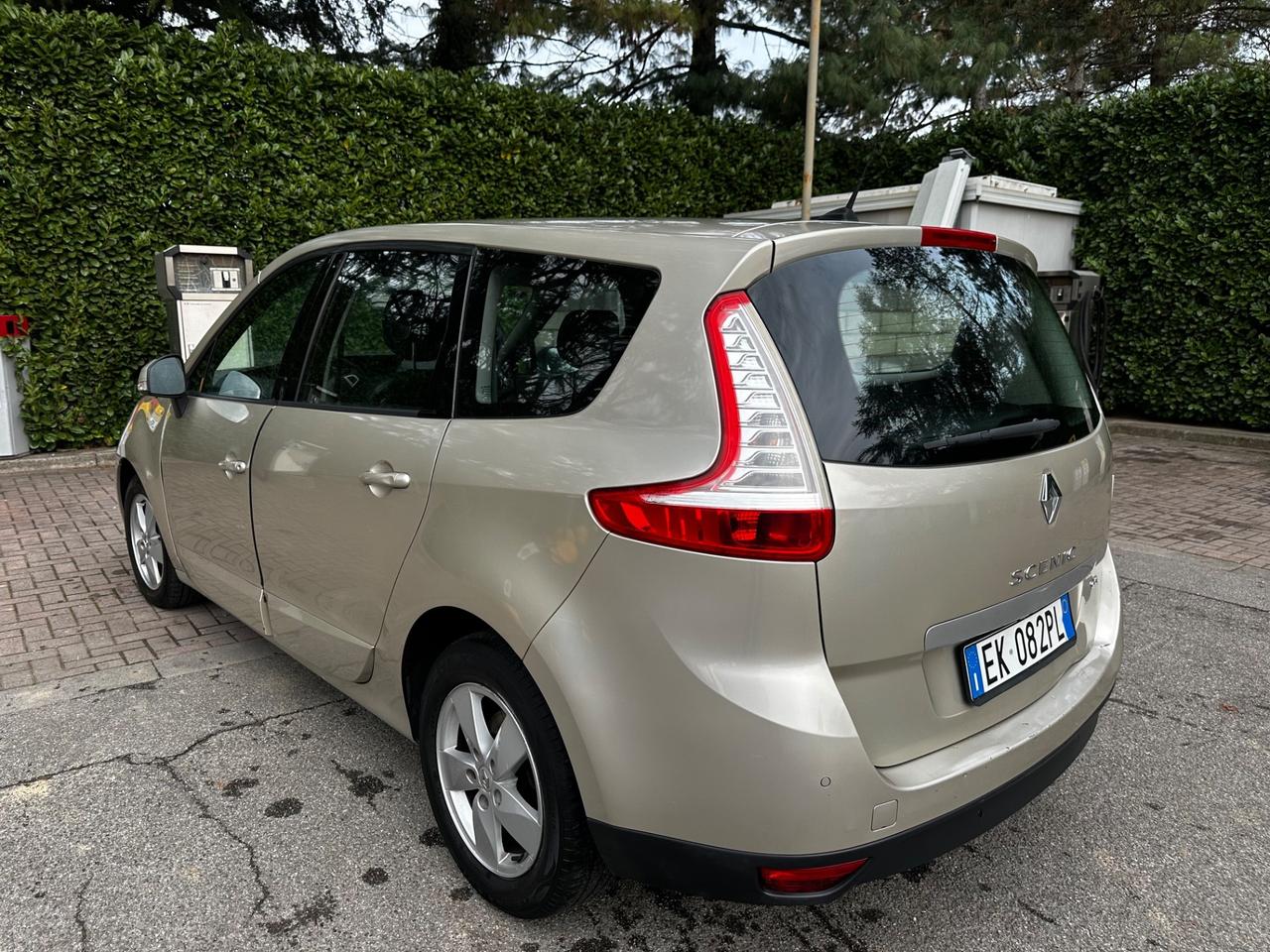 Renault Scenic Scénic X-Mod 1.5 dCi 110CV EDC Luxe