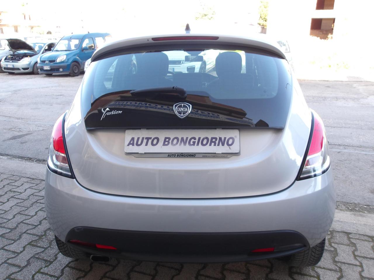 Lancia Ypsilon 5 Porte Ypsilon 1.3 mjt Silver s&s 95cv