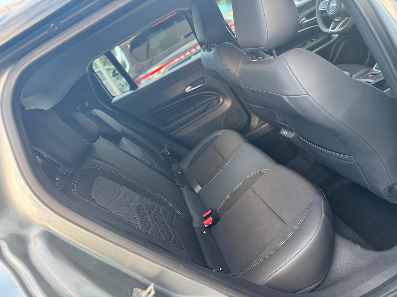 Jeep Avenger 1.2 Turbo 100 CV Summit