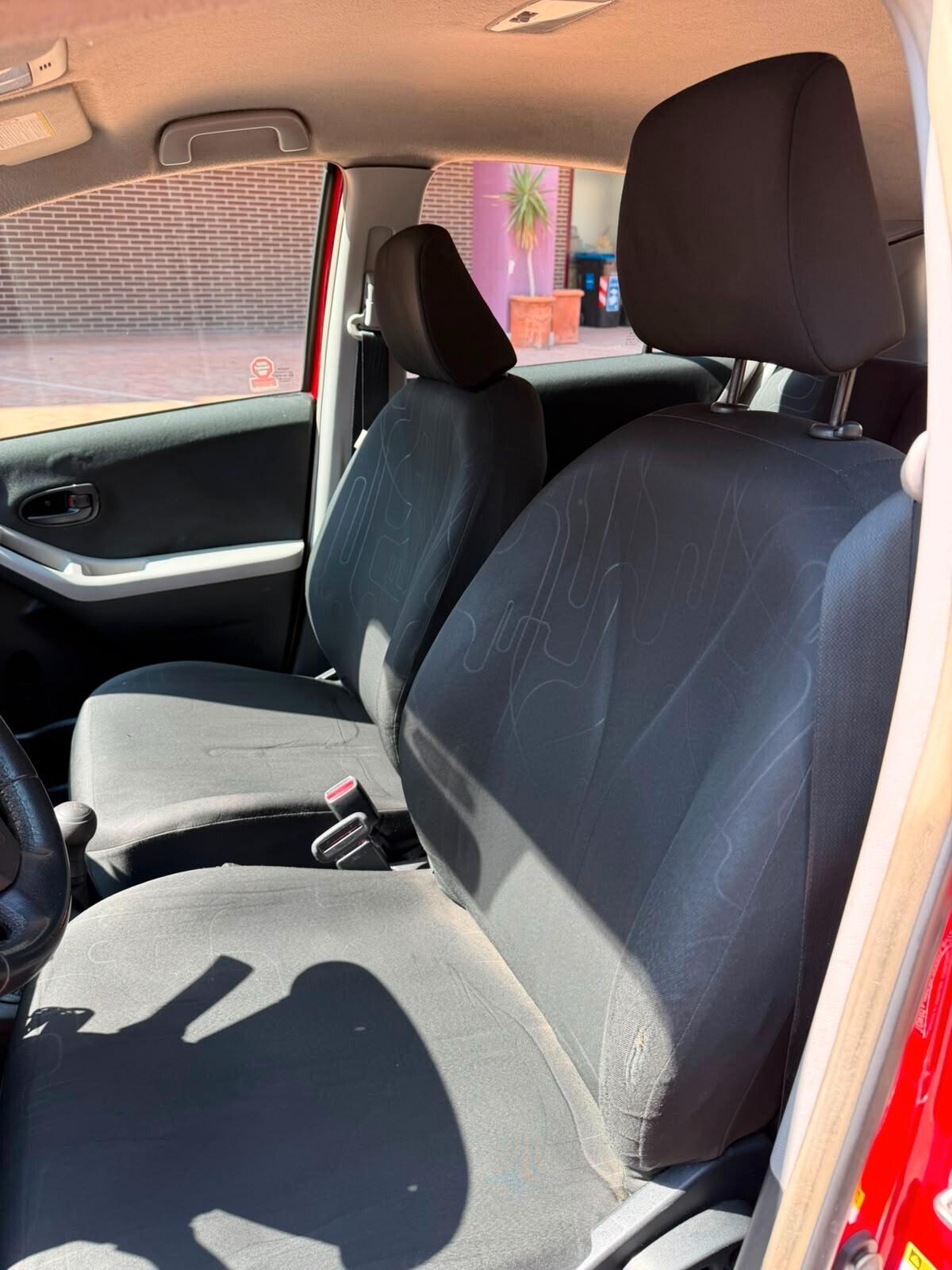 Toyota Yaris 1.0 5 porte Now