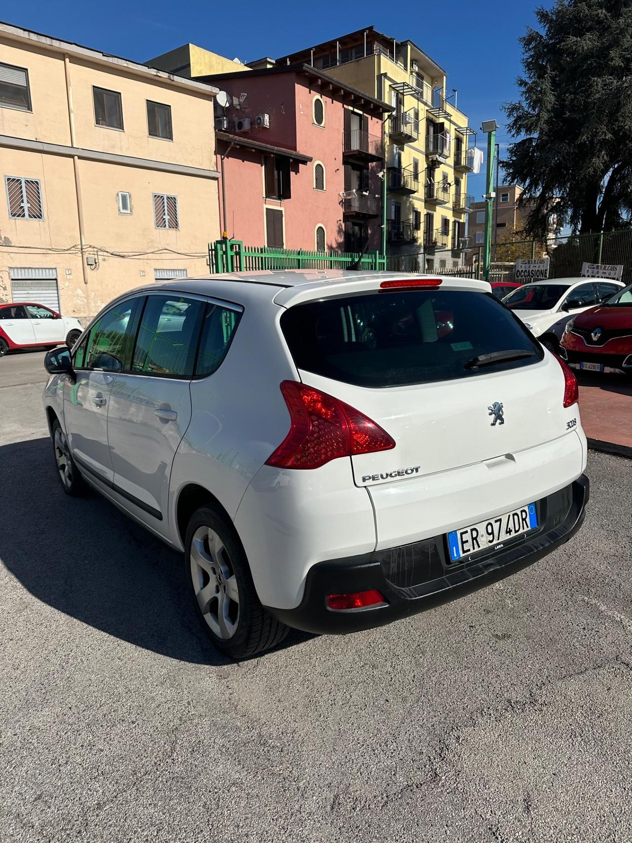 Peugeot 3008 1.6 HDi 115CV Business