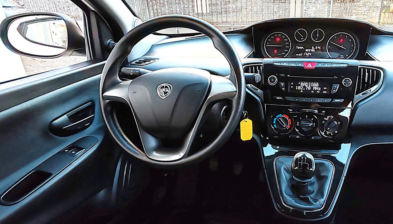 Lancia Ypsilon 1.2 69 CV 5 porte GPL Ecochic Gold