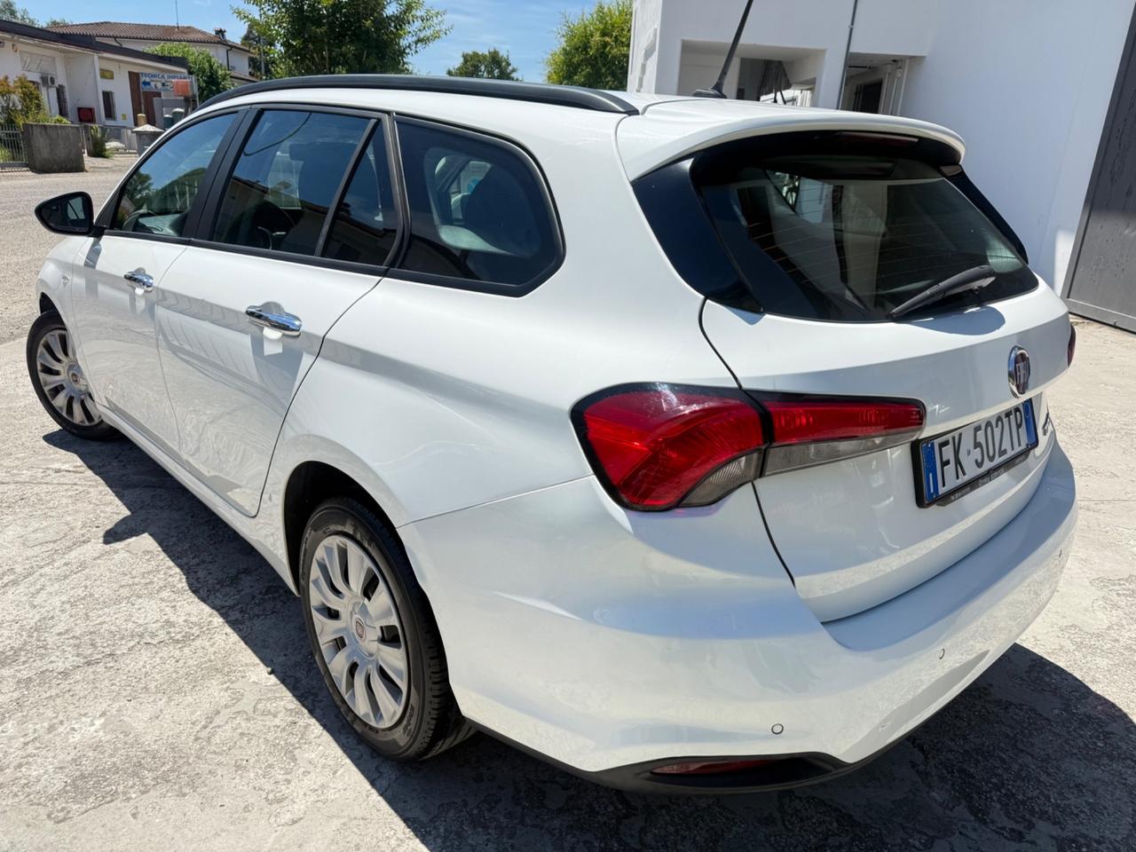 Fiat Tipo 1.6 Mjt DIESEL EURO 6B 2017 NEOPATENTATI