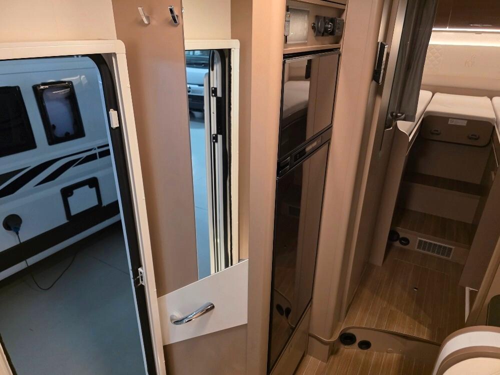 CAMPER ETRUSCO I 7400 SB