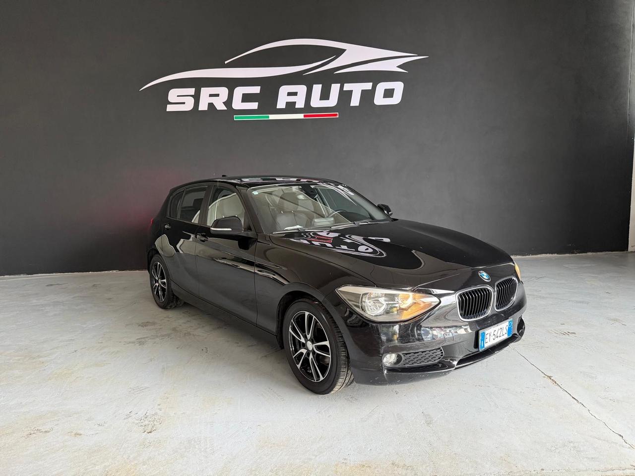 Bmw 118 118d 5p. Unique