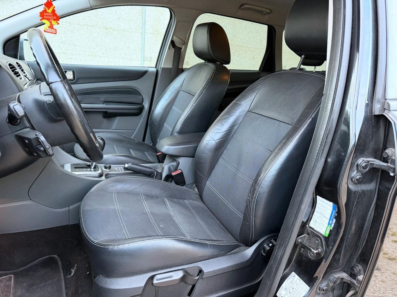 FORD FOCUS 2.0 TITANIUM CAMBIO AUTOMATICO