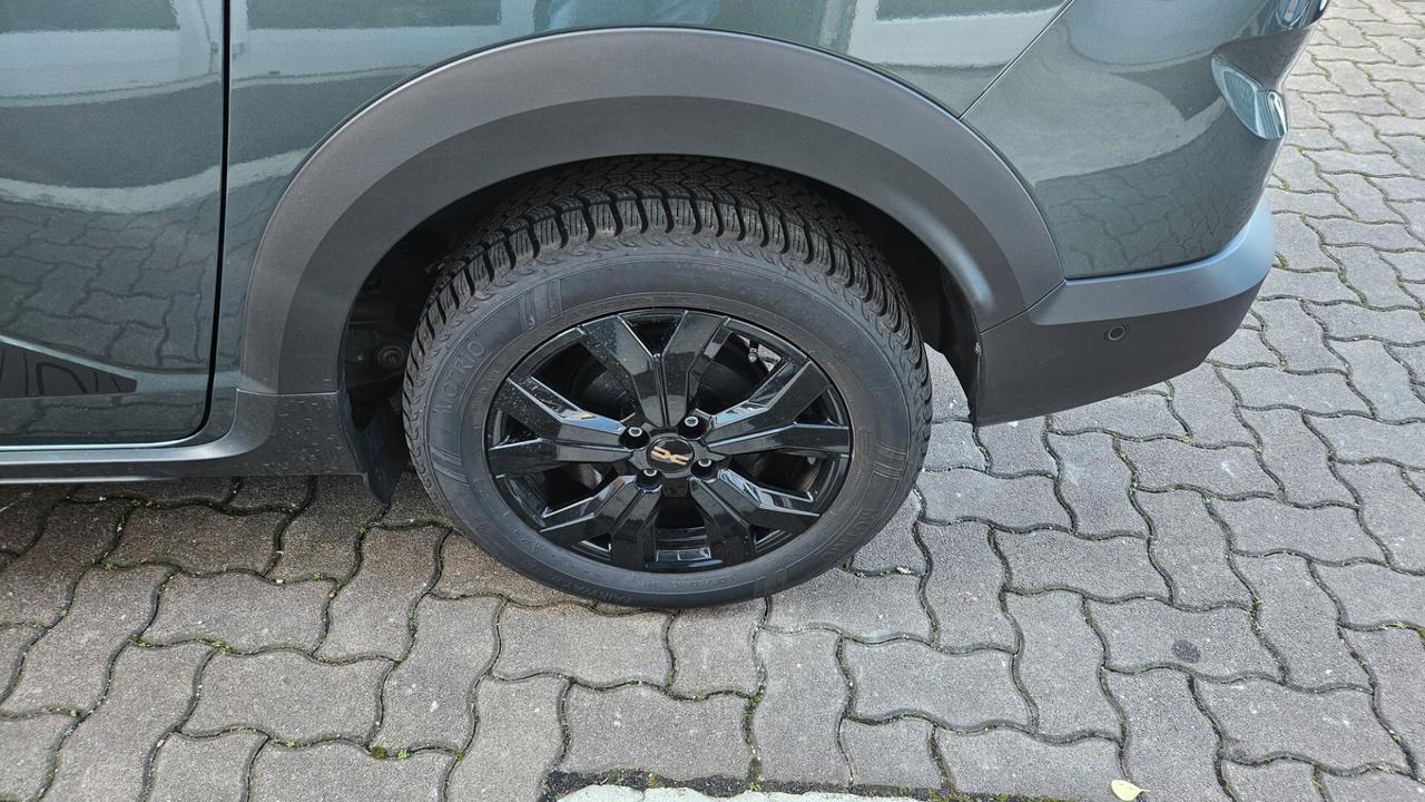 Dacia Jogger 1.0 tce Extreme 110cv 7 POSTI NAVY-CAMERA-