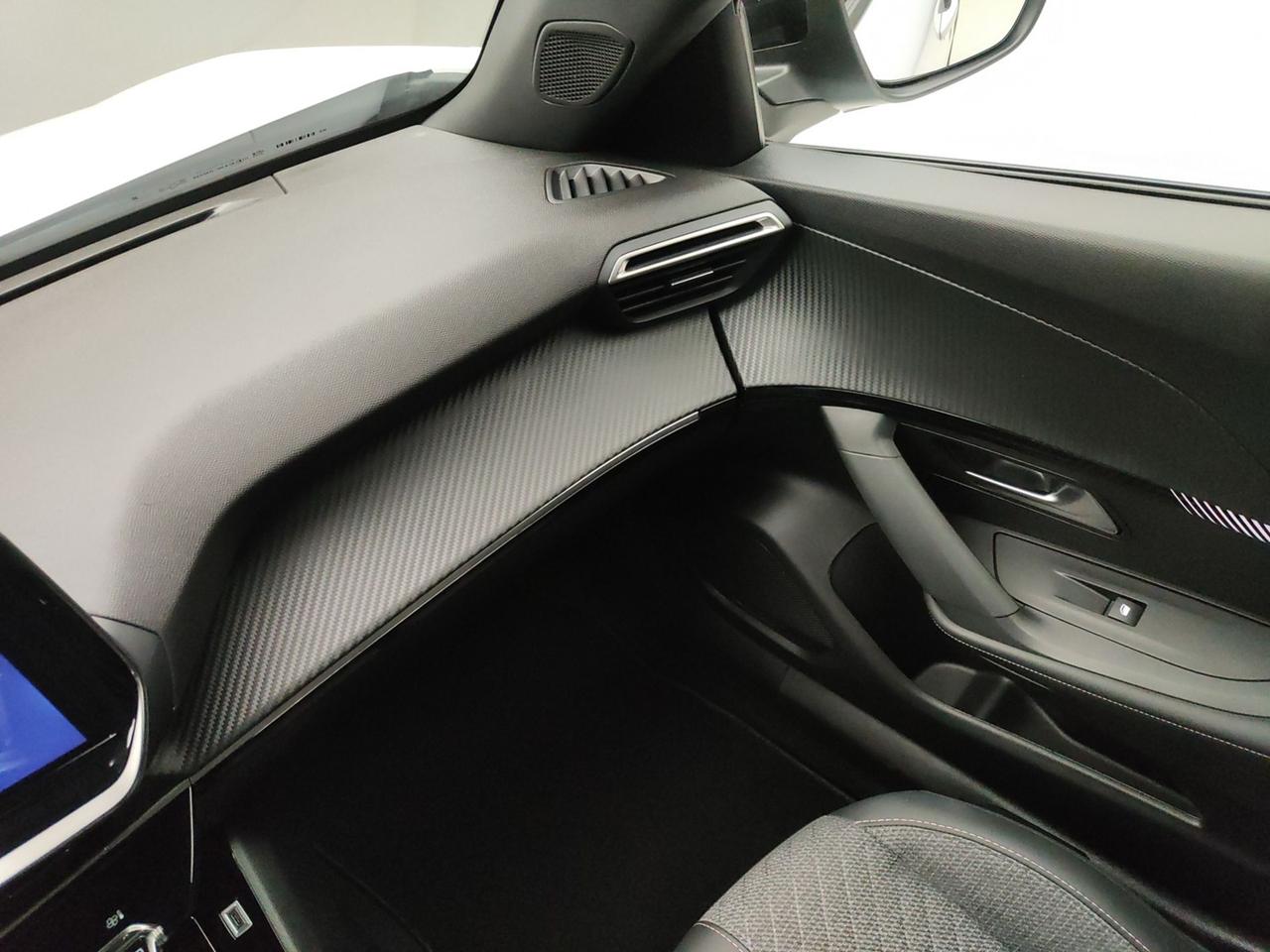 PEUGEOT 2008 II 2020 1.2 PURETECH 100CV ALLURE