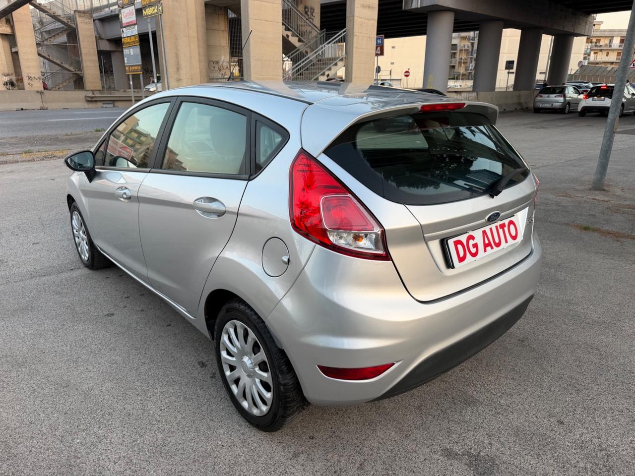 Ford Fiesta 1.2 benzina 60 cv 2014