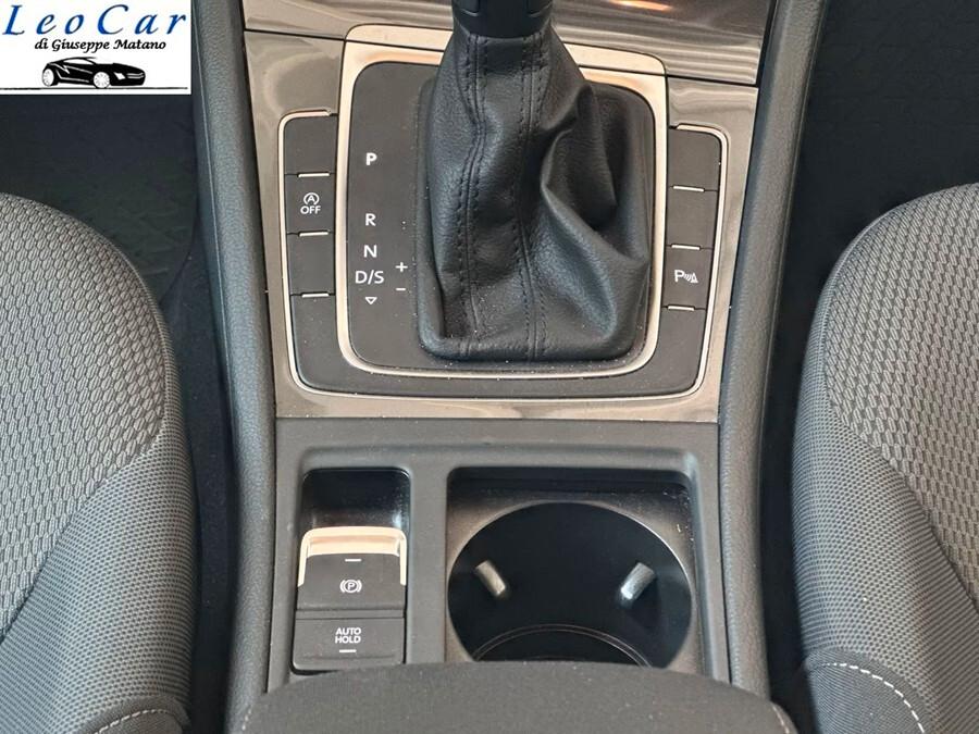 Volkswagen Golf VII Variant 1.5 TGI DSG 5p. Confortline BlueMotione Tech. 131cv