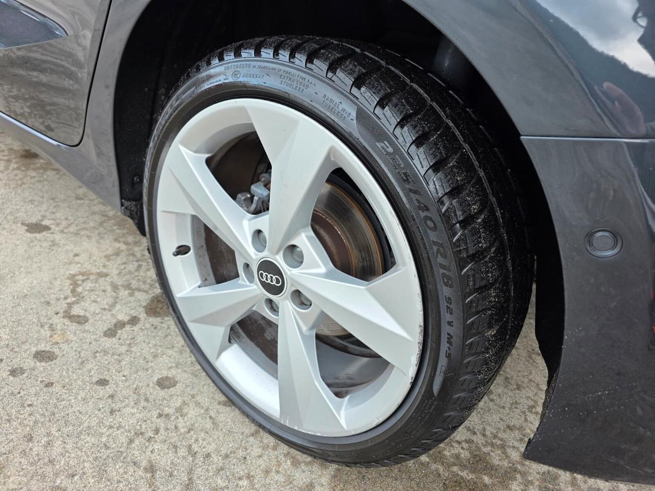 Audi A3 35 TFSI S tronic S-line edition