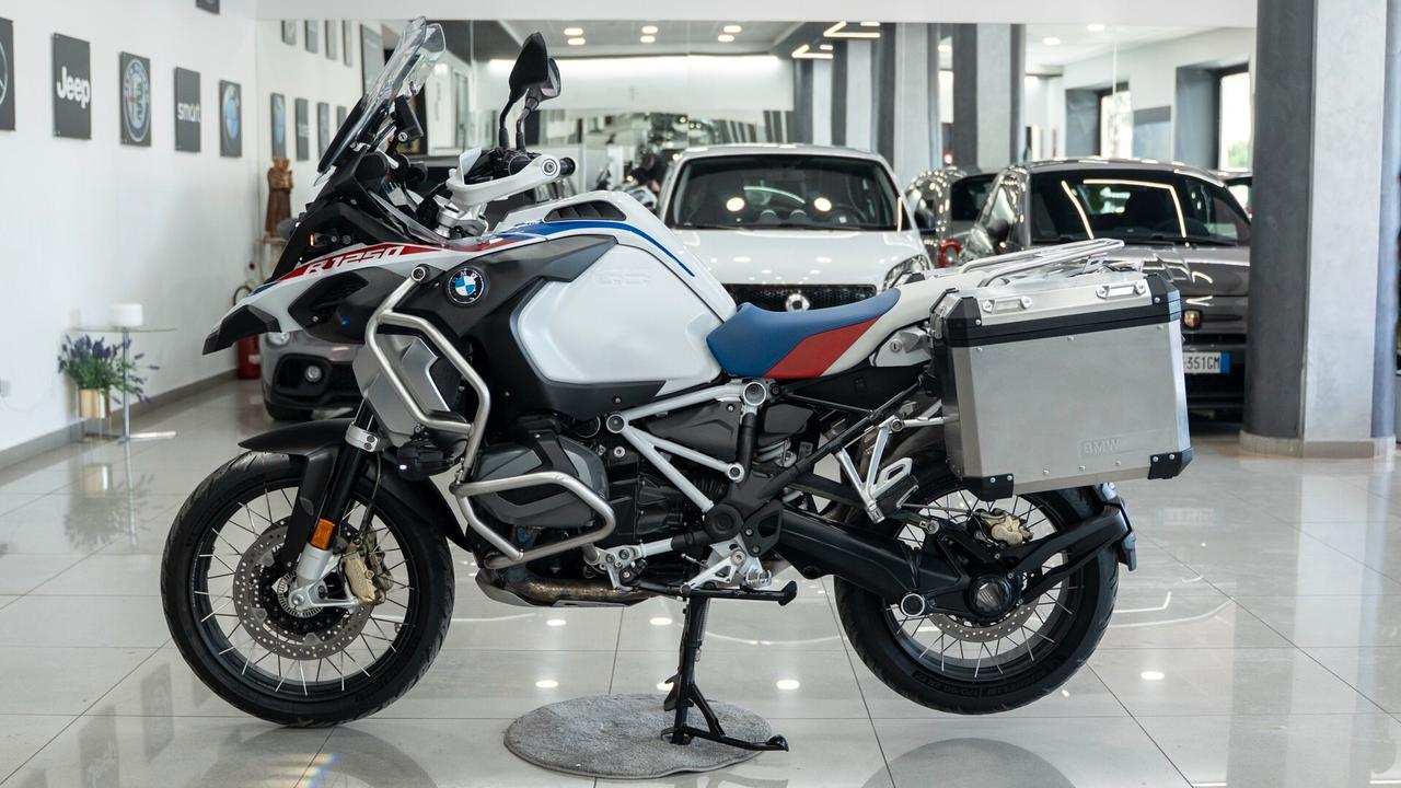 BMW R 1250 GS ADVENTURE RALLYE PACK LUCI AKRAPOVIC CRUISE RISCALDAMENTO MANOPOLE + BORSE RIGIDE