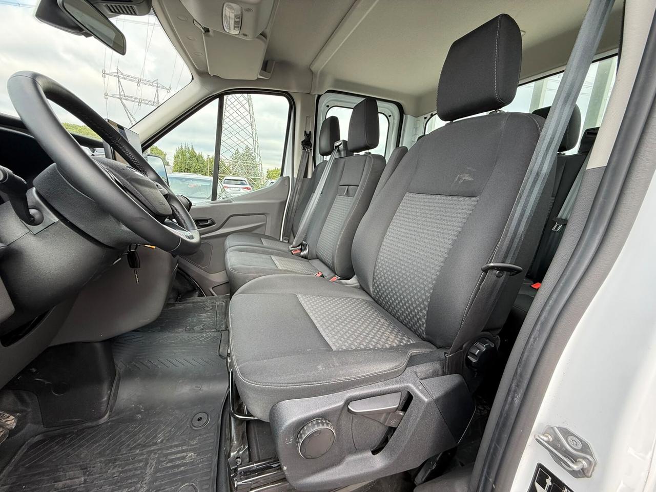 Ford TRANSIT 350 2.0TDCI ECOBLUE 165CV RWD PL-SL-DC CAB. TREND (927)