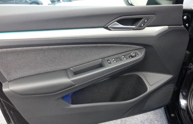 Volkswagen Golf 2.0 TDI DSG SCR MOVE LED NAVI ACC