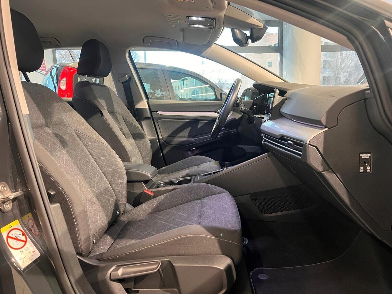 Volkswagen Golf 1.0 TSI EVO Life DSG