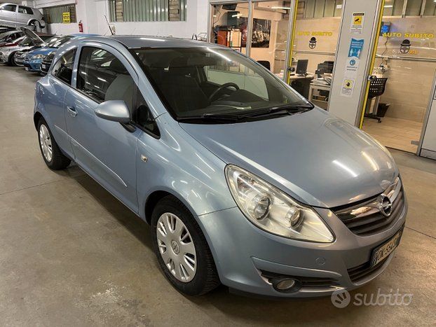 Opel Corsa 1.2 Unico Propr. POCHI KM neopatentati