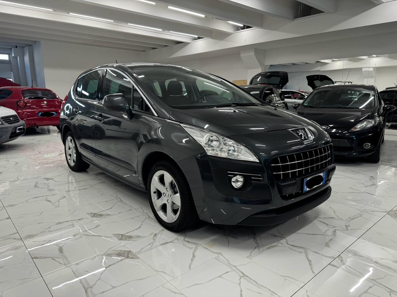 Peugeot 3008 1.6 HDi 112CV cambio robotizzato Business