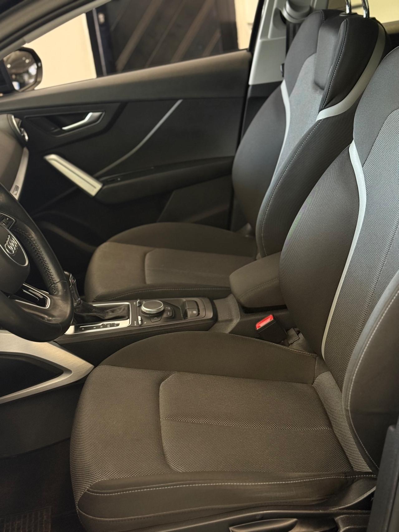 Audi Q2 30 TDI S tronic Business Design