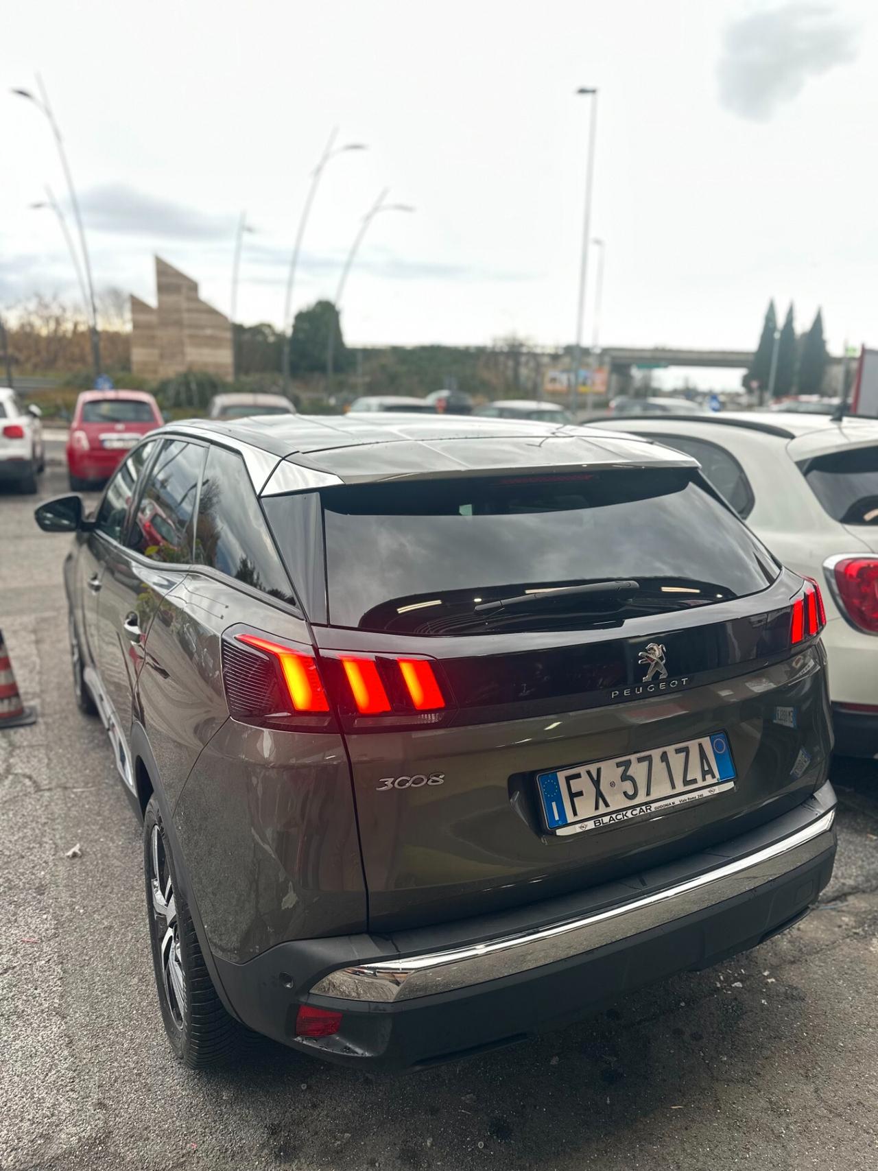 Peugeot 3008 BlueHDi 130 S&S EAT8 Allure