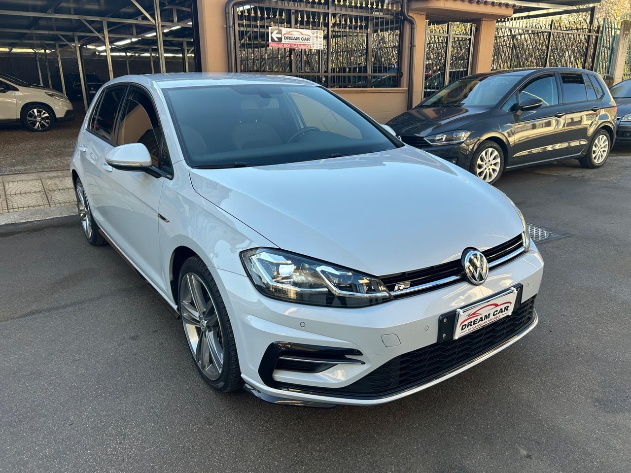 Volkswagen Golf 1.6 TDI 115 CV 5p. R-LINE